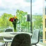 شقة Waterfront @ Ryedale House *